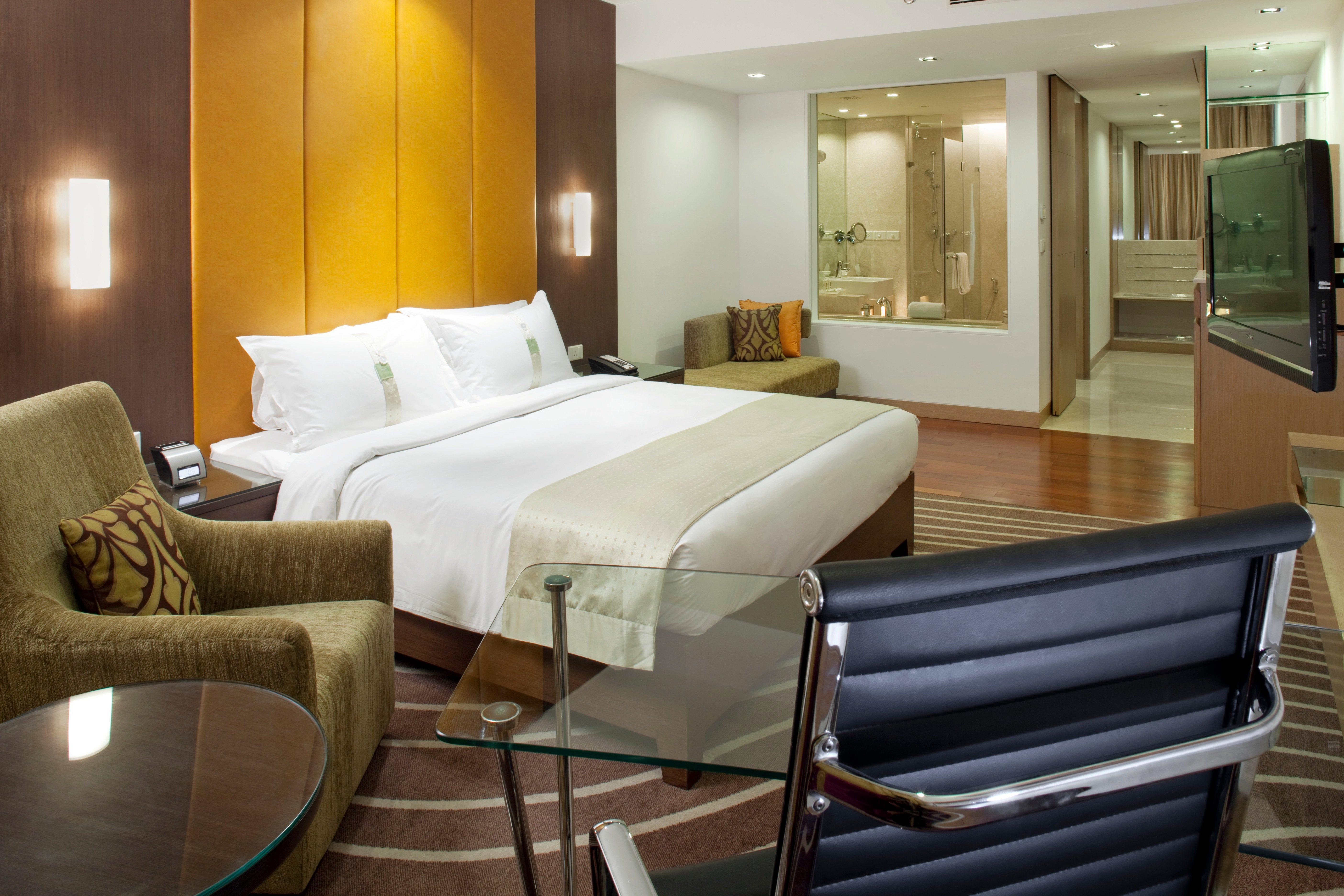Holiday Inn Mumbai International Airport By Ihg 객실 사진 A suite at the hotel