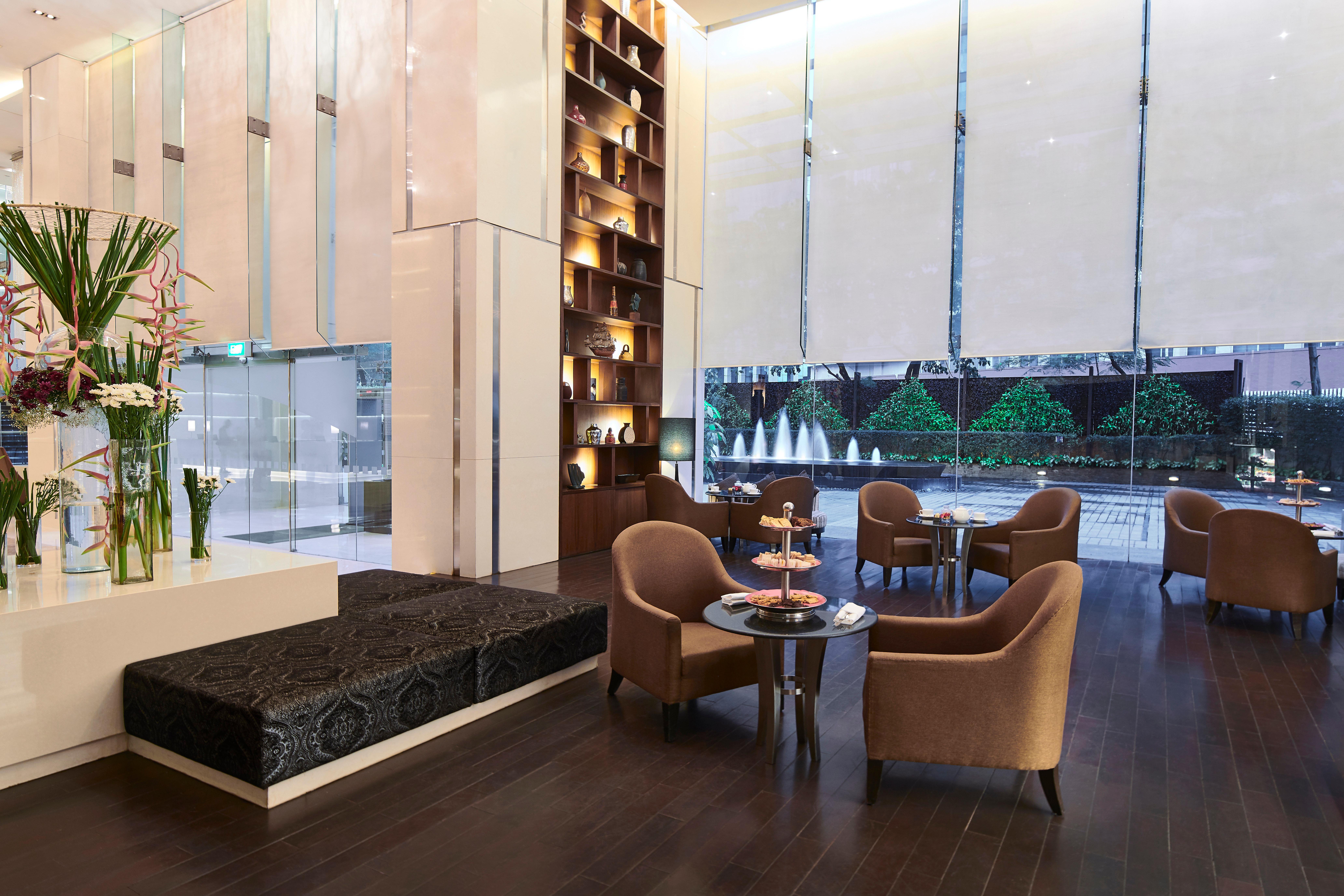 Holiday Inn Mumbai International Airport By Ihg 내부 사진 The lobby of the hotel