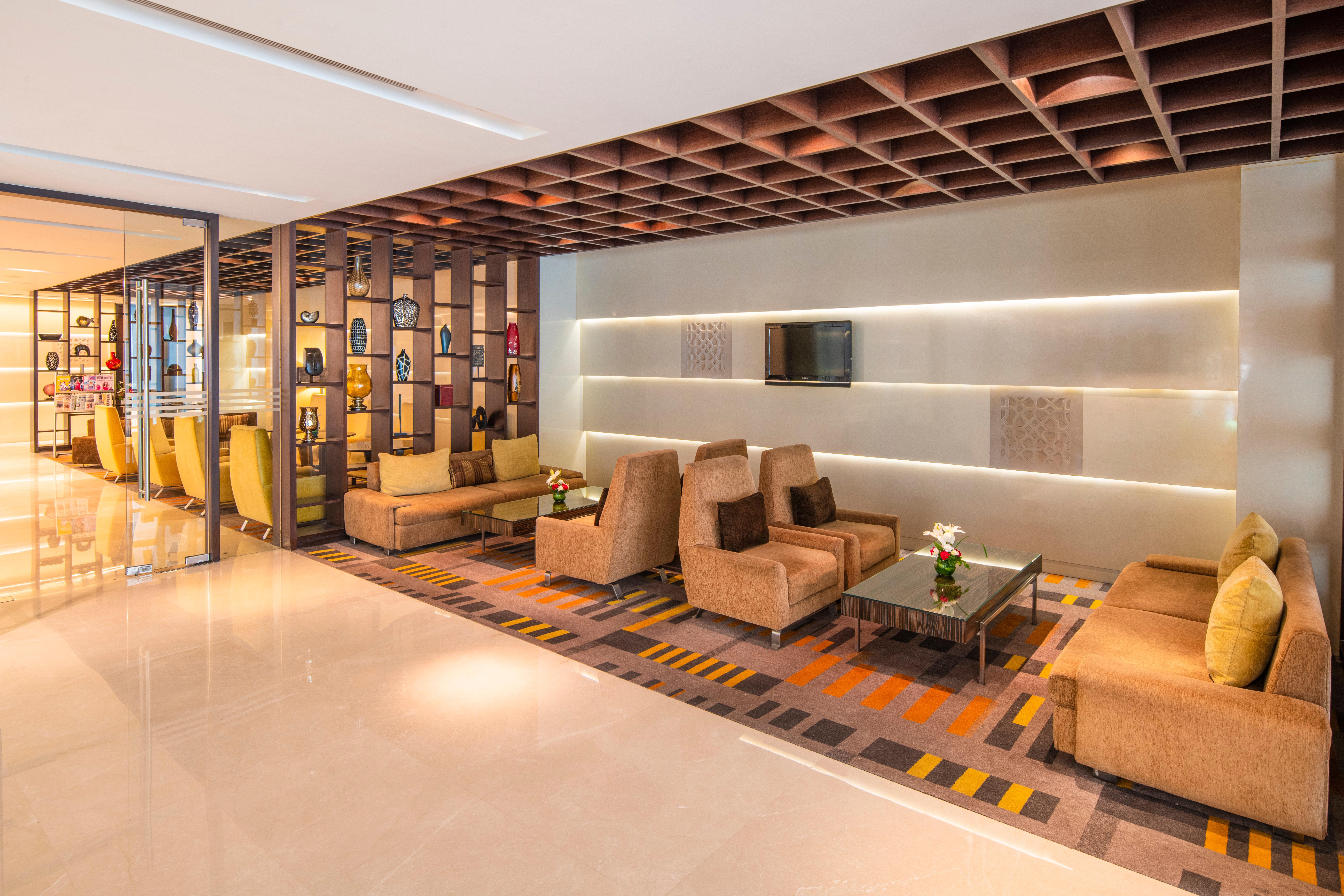 Holiday Inn Mumbai International Airport By Ihg 외부 사진 The lounge at the airport